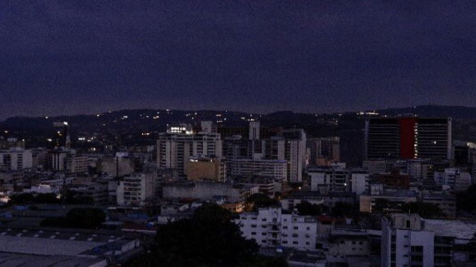 वेनेजुएला में गुल हो गई बिजली, डायलसिस ना होने से 15 मरीजों की मौत, कई की हालत गंभीर