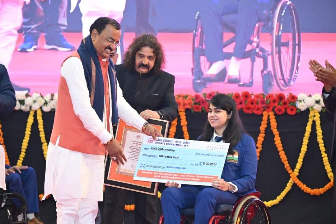 Heartwarming Moment: CM Yogi Acknowledges Sumedha Pathaks Grit with Generous Reward